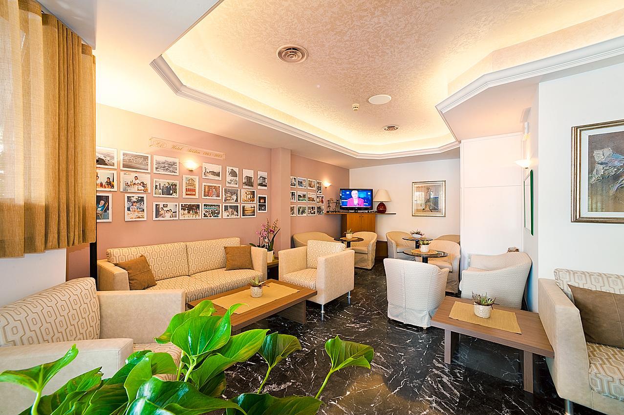 Hotel Ariston Бибионе Экстерьер фото